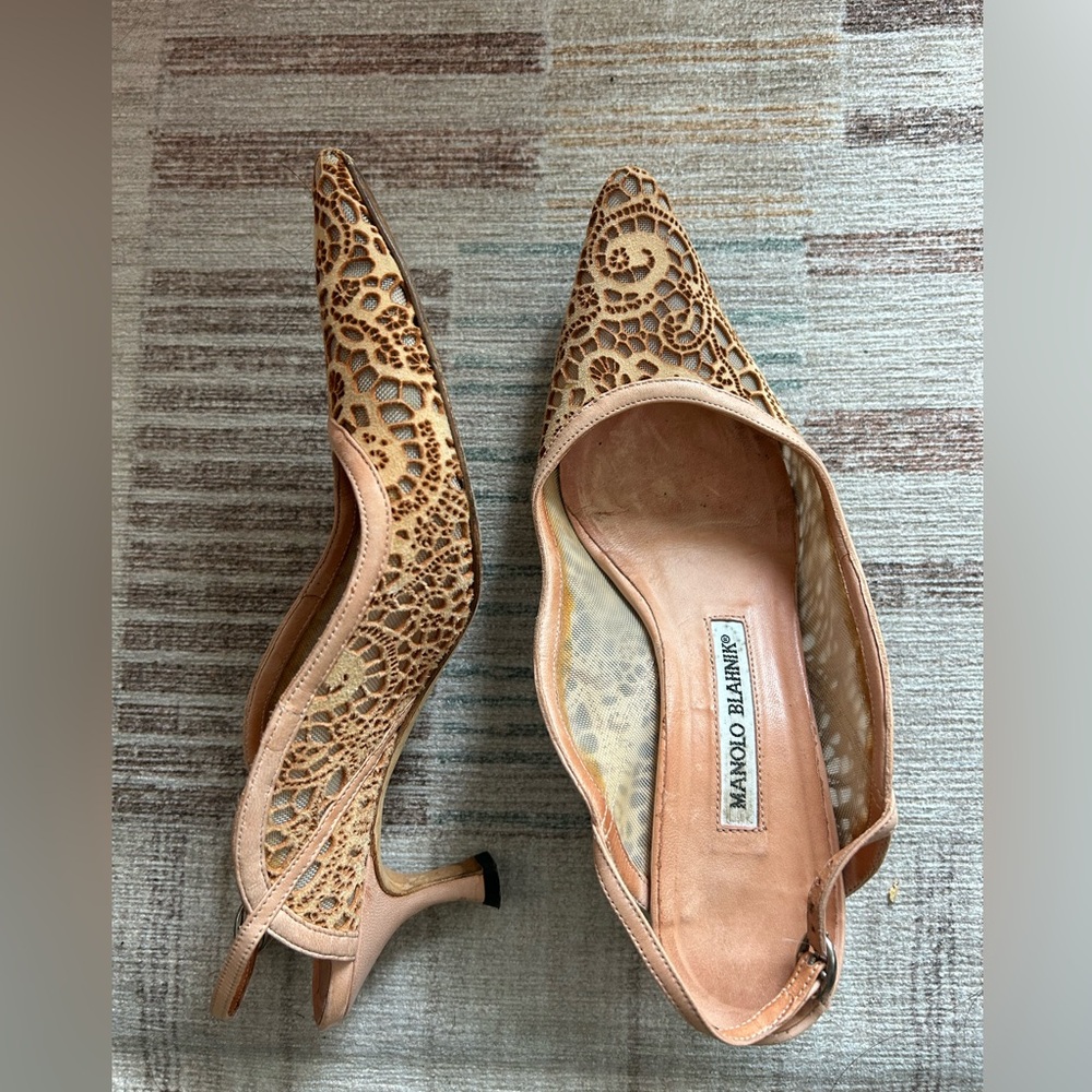 Manolo Blahnik Brown Lace Heels